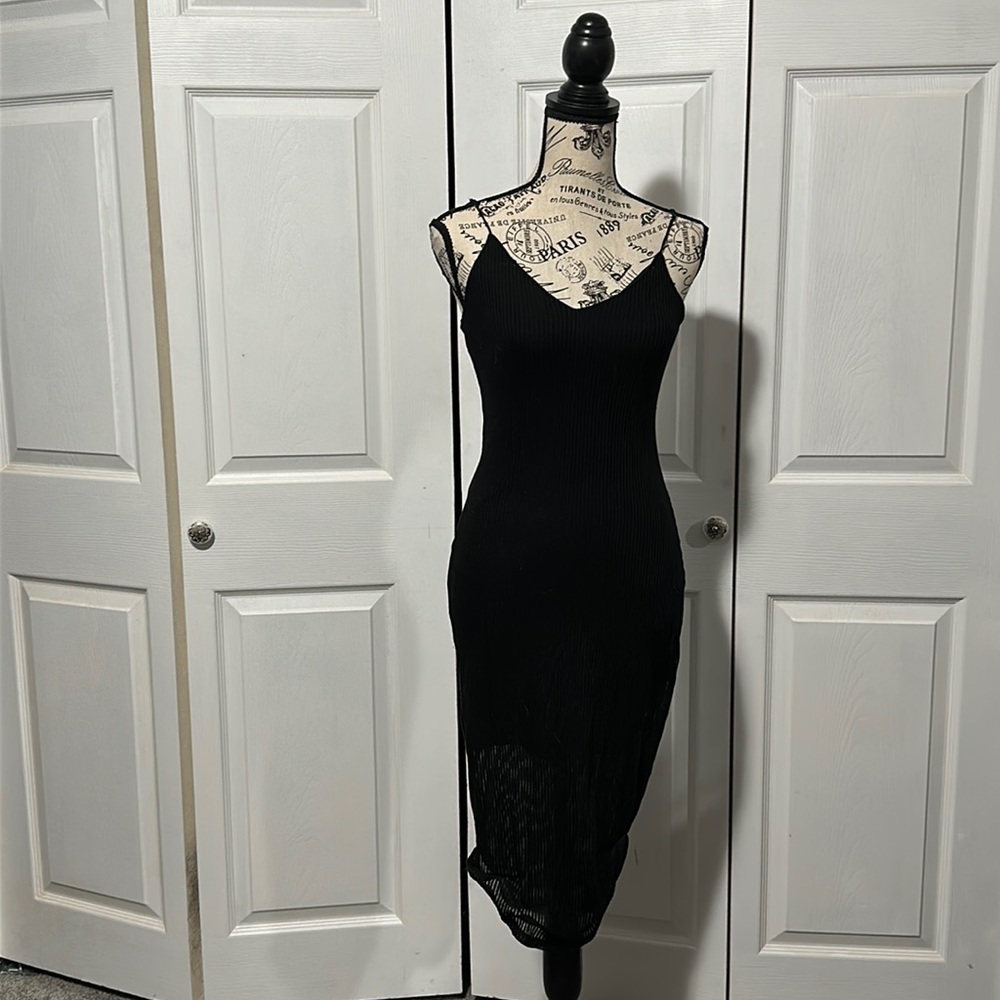 Express midi dress 🖤 - Picture 2 of 12